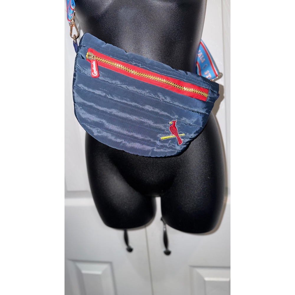 St Louis Cardinals MLB Quilted Puffer Belt Bag Navy Blue Crossbody Fanny Pack - Picture 2 of 5